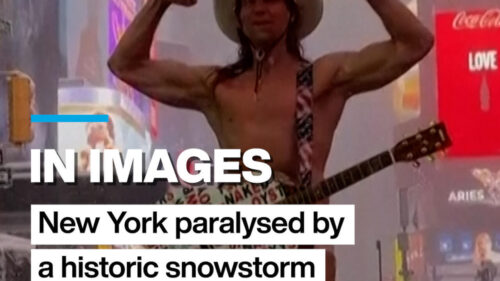 New York paralysed by a historic snowstorm