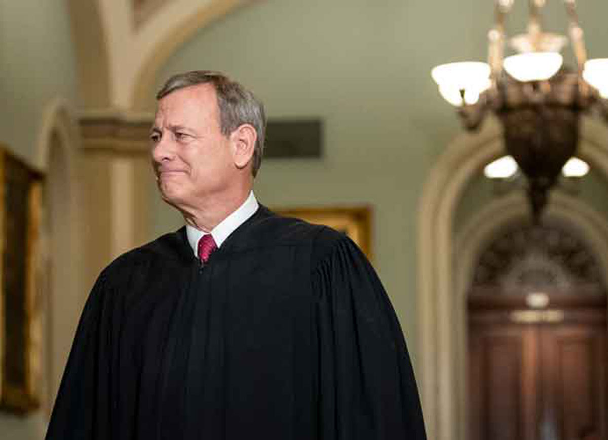 WASHINGTON, DC JANUARY 16: Supreme Court Chief Justice John Roberts arrives to the Senate chamber for impeachment proceedings at the U.S. Capitol on January 16, 2020 in Washington, DC. On Thursday, the House impeachment managers will read the articles of impeachment against President Trump in the Senate chamber and the chief justice of the Supreme Court and every senator will be sworn in. (Photo by Drew Angerer/Getty Images)