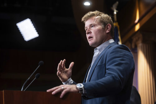 Montana senator asks for review of NIH lab studying deadly pathogens