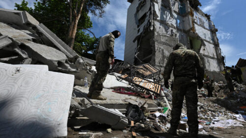 Russia threatens fresh Kyiv strikes, warns foreigners to leave