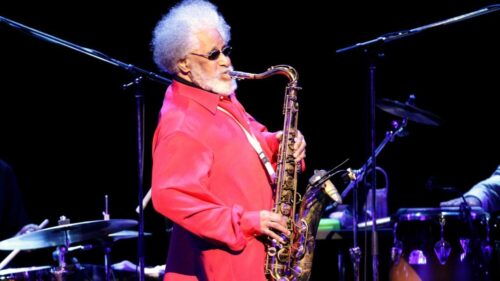 Sonny Rollins, towering jazz innovator known as ‘Saxophone Colossus,’ dies at 95