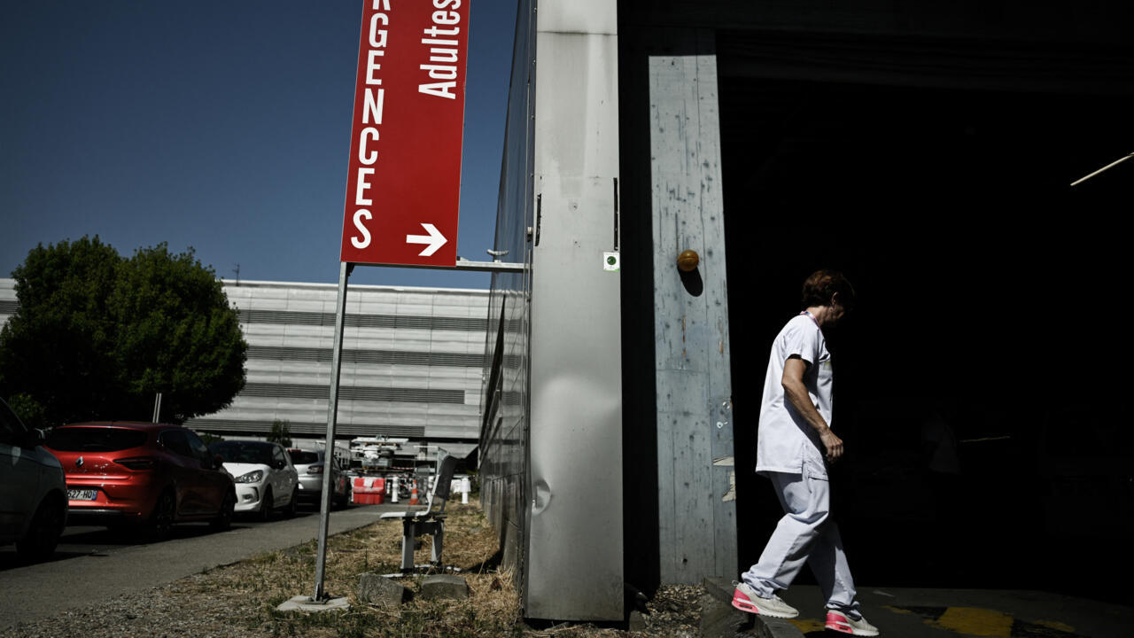 France introduces measures to limit the heatwave